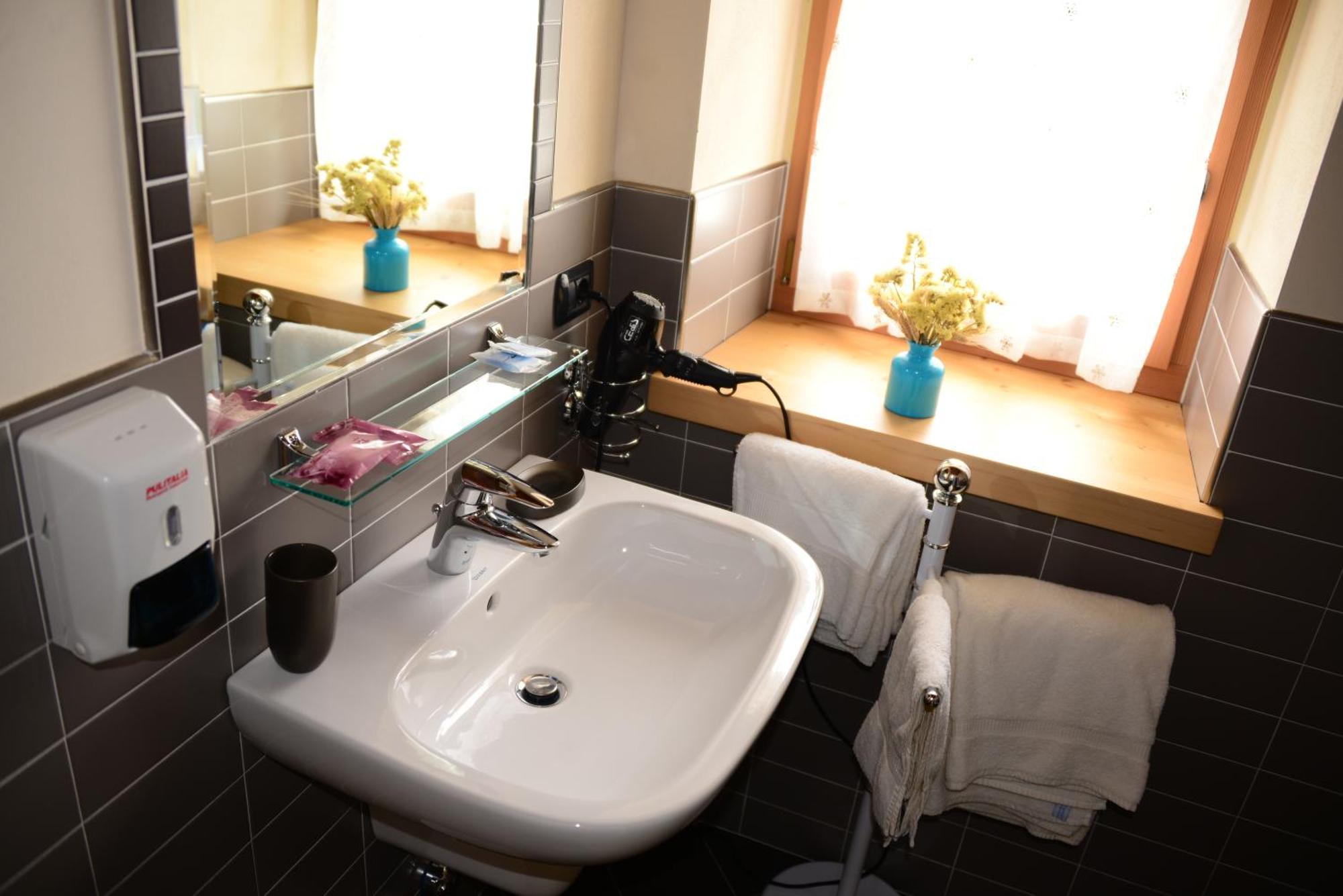 Agritur La Polentera Guest House Storo Bilik gambar
